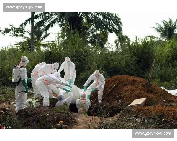 突发冲突升级致现场秩序崩塌多方应对失当引发场面失控危机连锁
